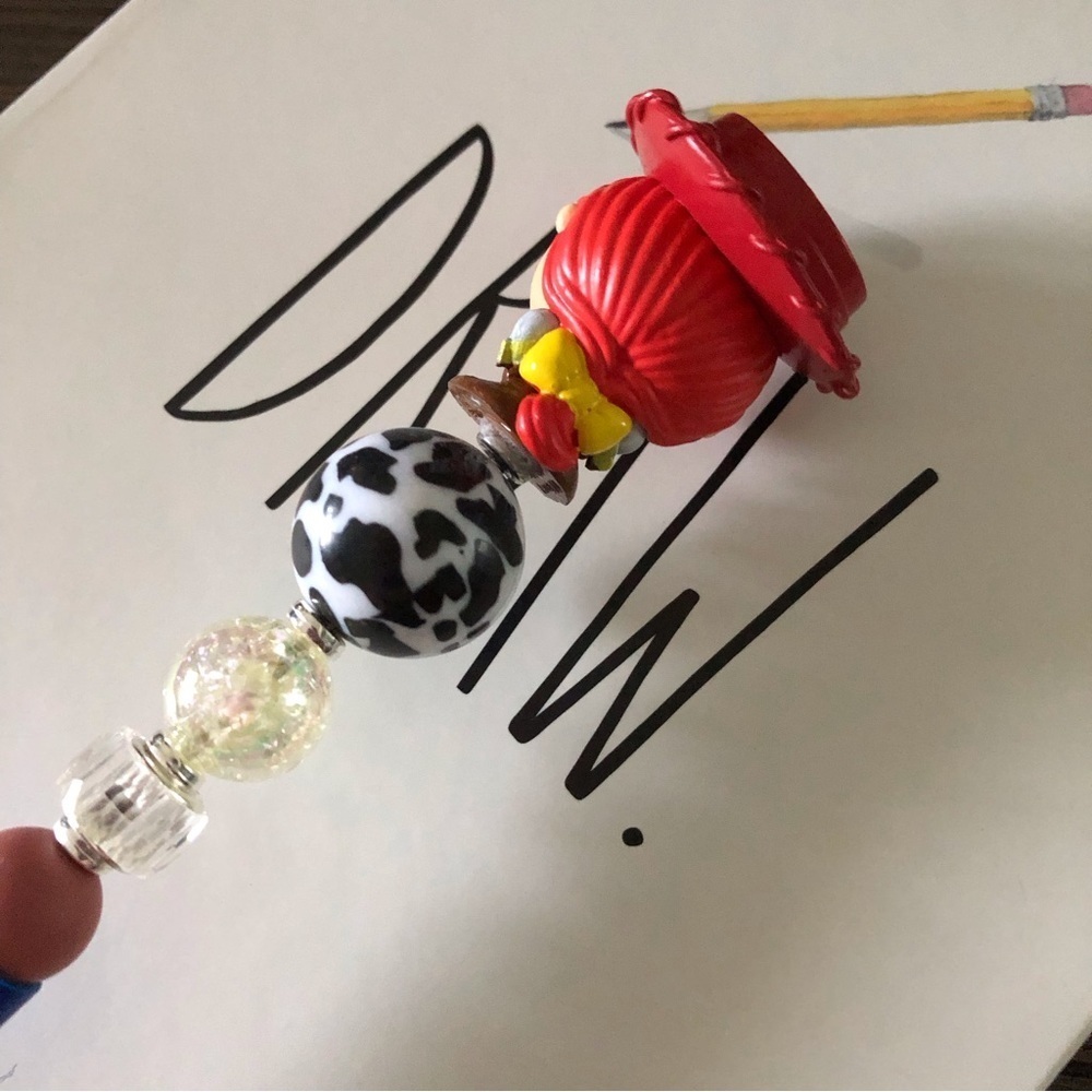 Disney Doorables: Toy Story: Jessie handmade beaded pen - Picture 3 of 3